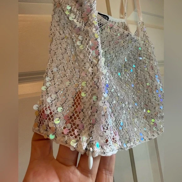 PrettyLittleThing White Sequin Crop Camisole Size 8 - Picture 2 of 5
